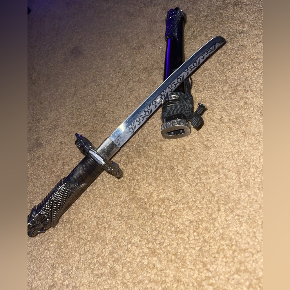 Small Sword - Picture 2 of 3